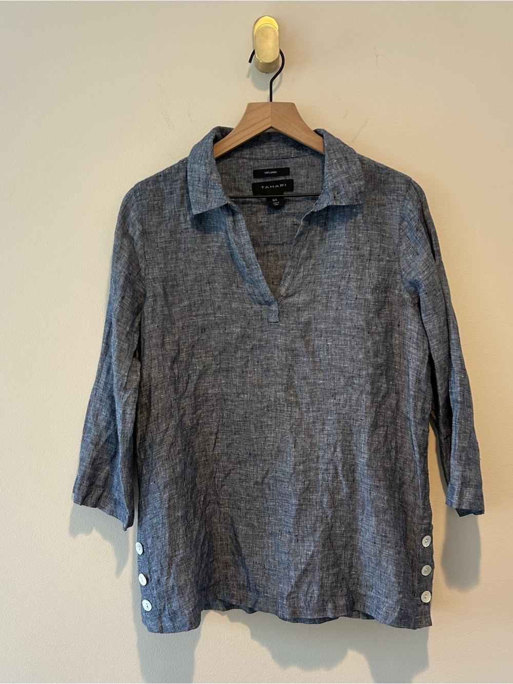 Tahari Women’s 100% Linen Shirt Dark Blue Tunic V-neck Button Accents